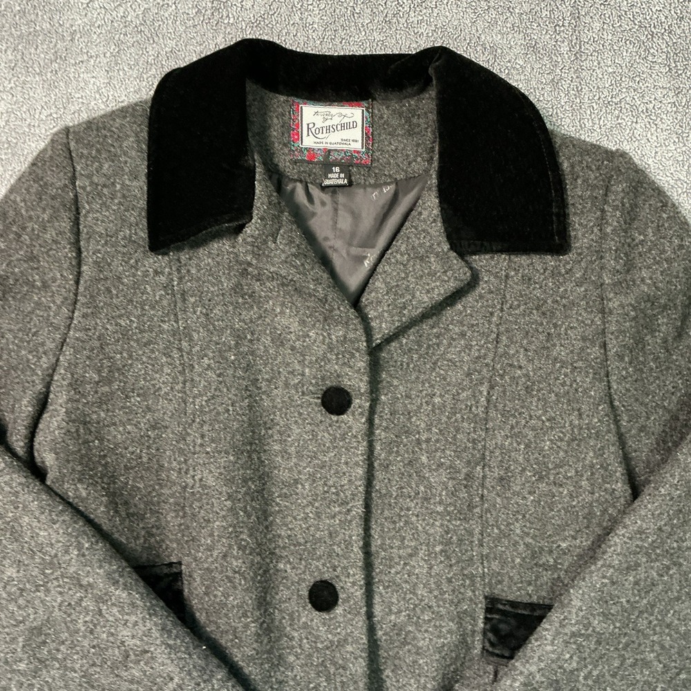 Rothschild Girl 100% Wool Princess Coat Lined Gray Black Velvet Collar & Trim 16